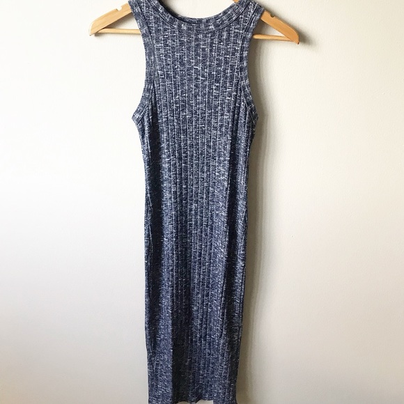 Fitted Body Hugging Midi Dress - Picture 2 of 3